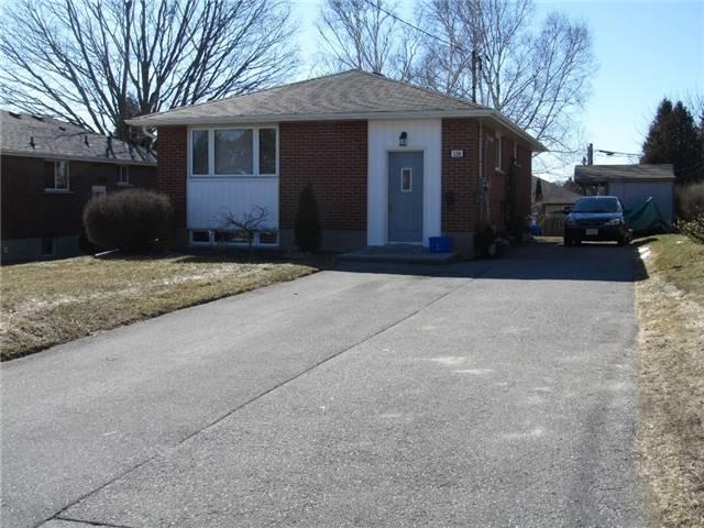 124 Oriole St