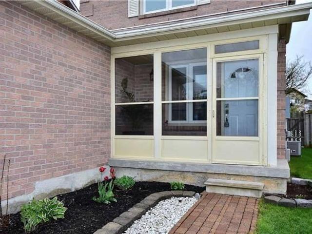 2071 Blue Ridge Cres