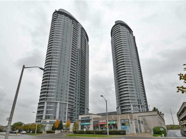 1222 - 135 Village Green Sq