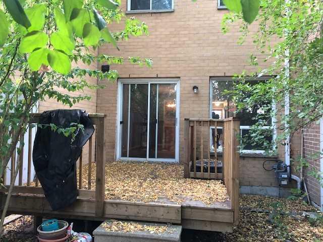 40 - 905 Bayly St