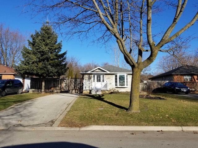 725 Downview Cres Cres