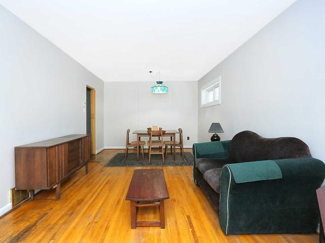 3 Waringstown Dr