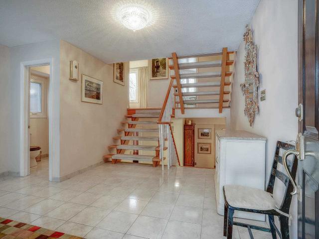 23 Woodvale Cres