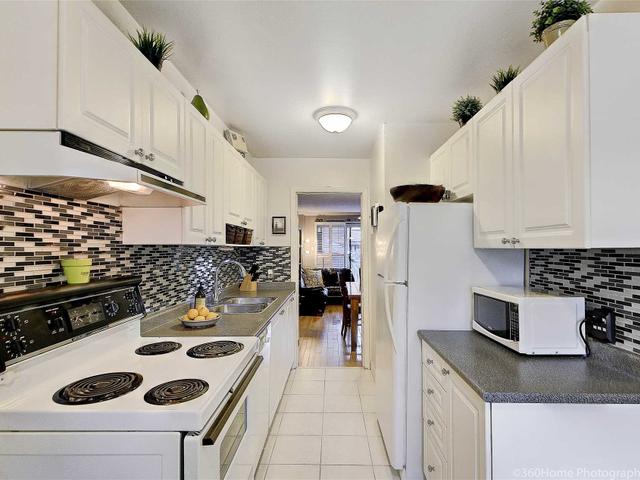45 - 28 Livingston Rd