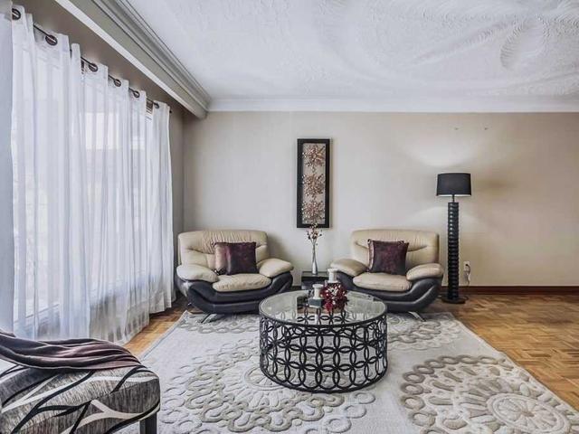 337 Stevenson Rd N