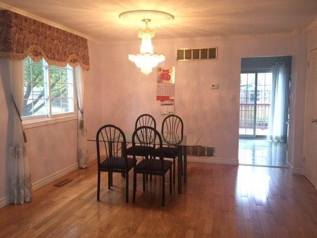 2 Kennaley Cres