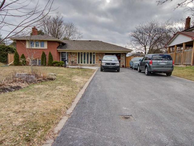 363 Orange Cres