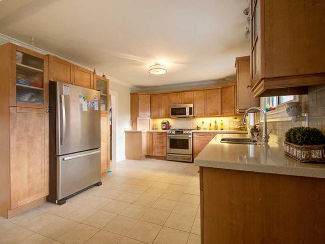 363 Orange Cres