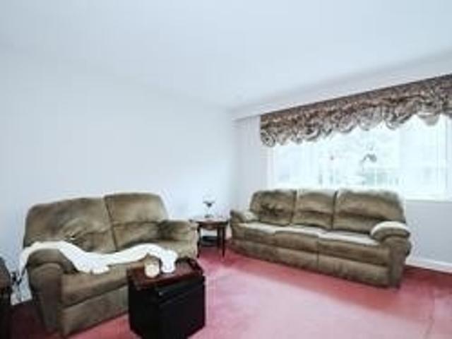 12 Mccowan Rd