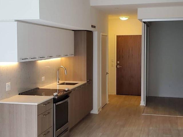 202 - 30 Baseball Pl