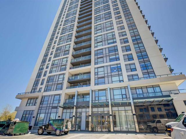 PH04 - 1255 Bayly St