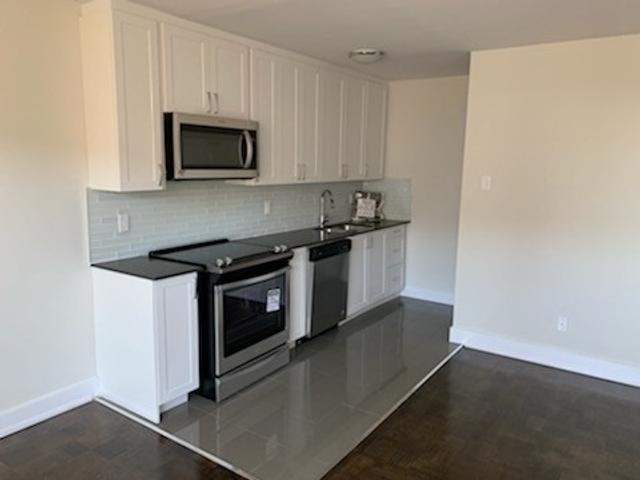 100 Cosburn Ave