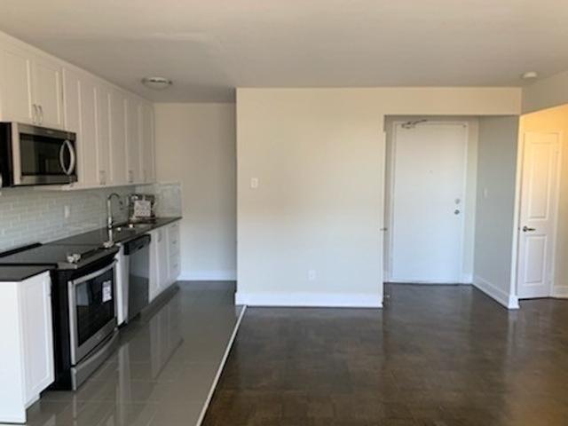 100 Cosburn Ave