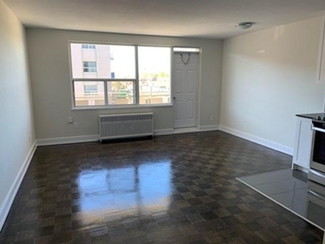 100 Cosburn Ave