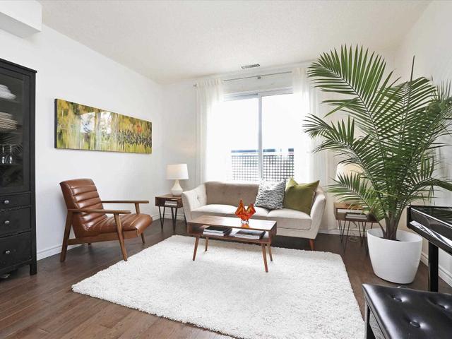 207 - 101 Hammersmith Ave