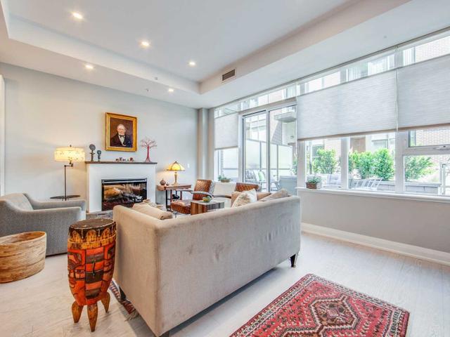 208 - 2 Bellefair Ave