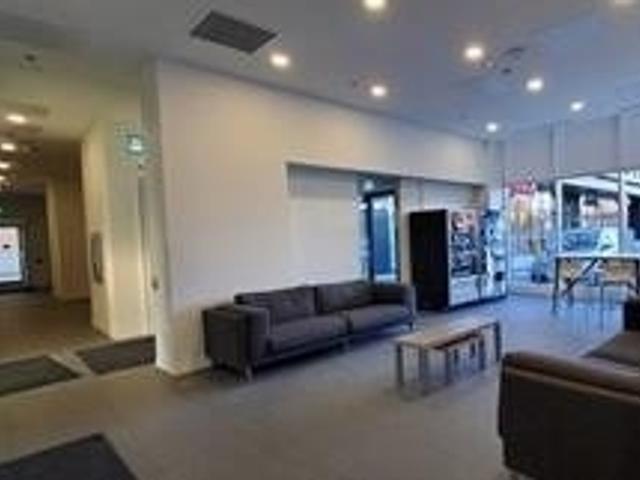 843 - 1900 Simcoe St N