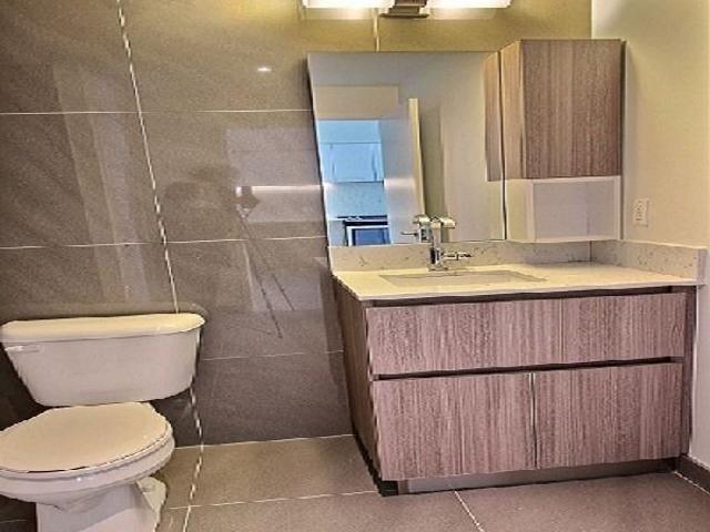 1109 - 25 Baseball Pl