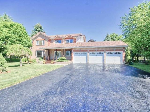 3 Taunus Crt