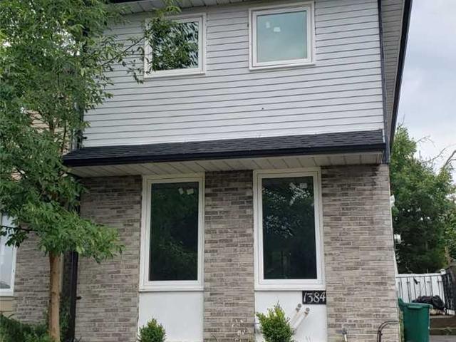 1384 Sharbot St