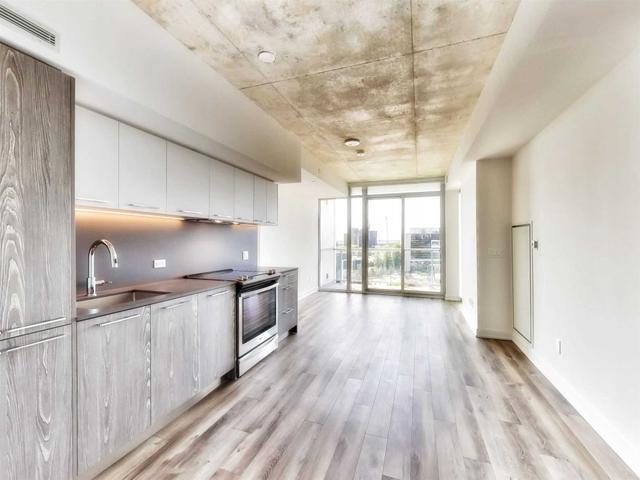 606 - 25 Baseball Pl