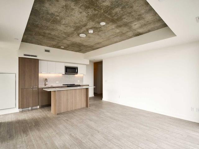 1704 - 15 Baseball Pl