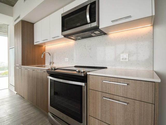 1704 - 15 Baseball Pl