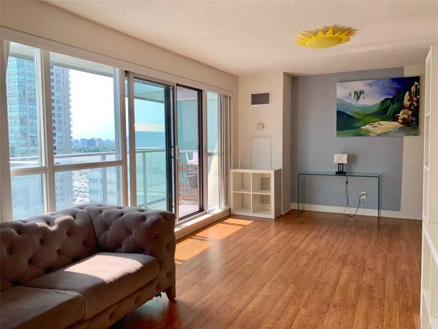 1907 - 70 Town Centre Crt