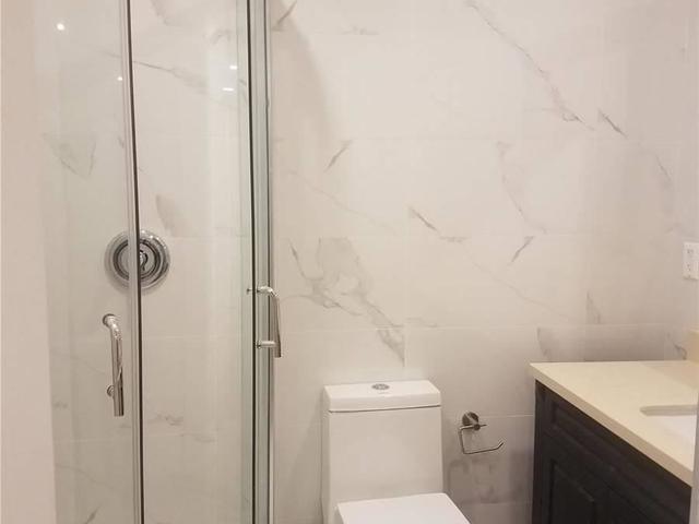 107 Amberjack Blvd E