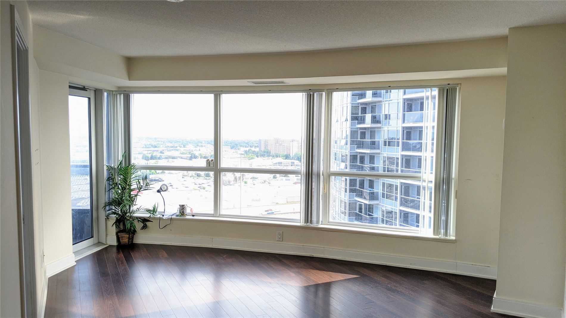 1818 135 Village Green Sq, Scarborough Terminated, E4854436 Condos.ca