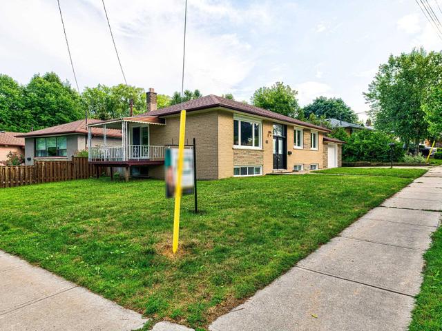 63 Amberdale Dr