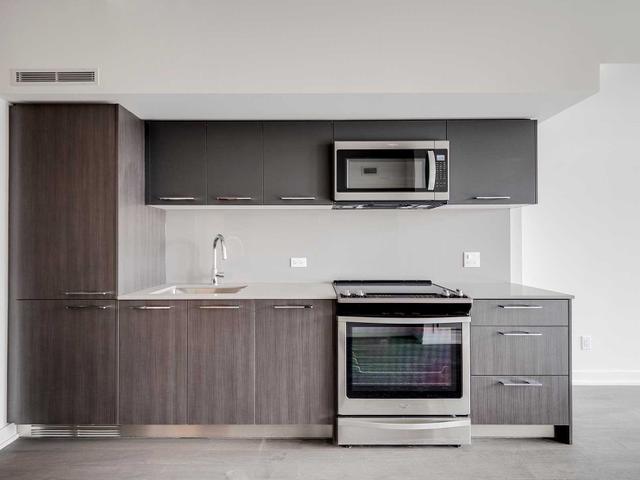 209 - 30 Baseball Pl