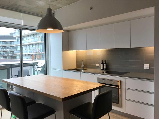 708 - 1190 Dundas St E