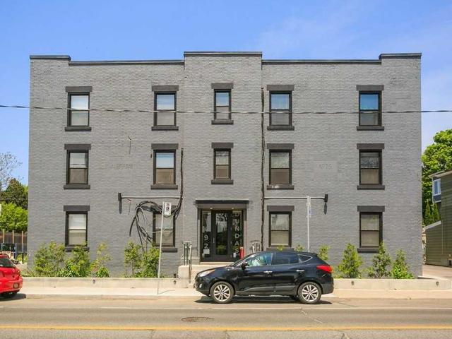 1 - 1492 Dundas St E