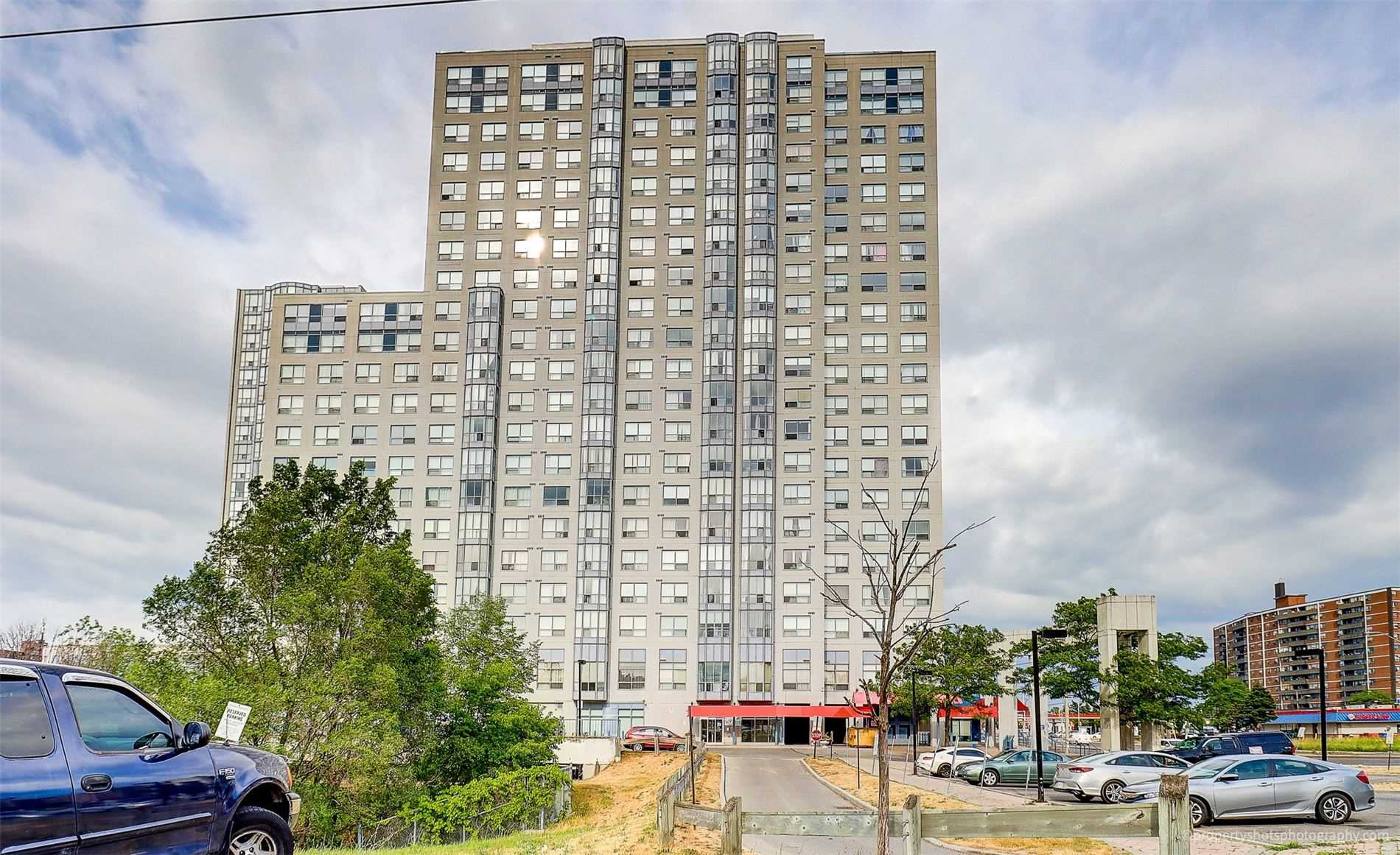 2011 2550 Lawrence Ave, Scarborough Terminated, E4874379 Condos.ca