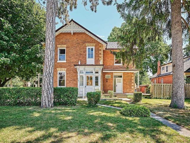 141 Pine St