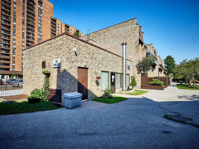 23 - 110 Ling Rd