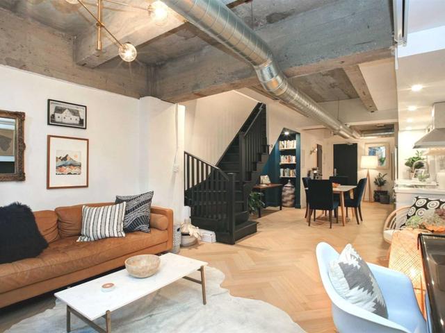 131 - 201 Carlaw Ave