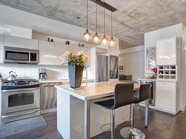 312 - 1201 Dundas St E