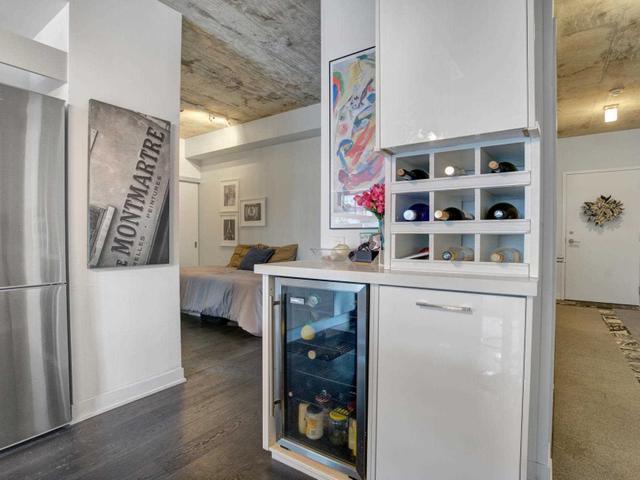 312 - 1201 Dundas St E