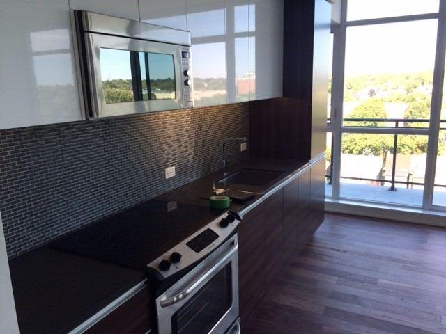 1005 - 1190 Dundas St E