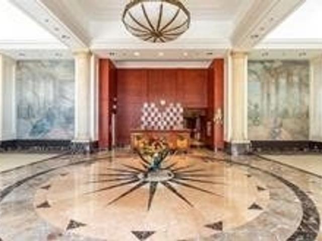 PH107 - 8 Lee Centre Dr