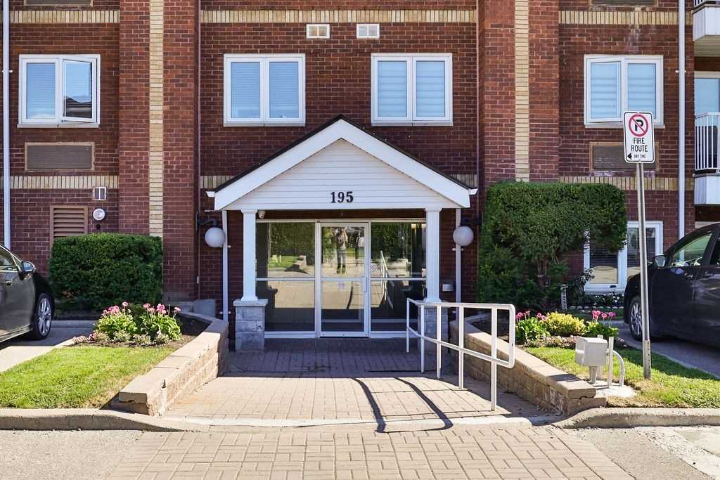 417 195 Lake Driveway Way, Ajax Sold, E4903799 Condos.ca