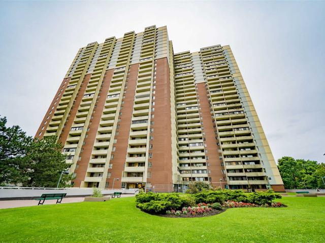 1105 - 1 Massey Sq