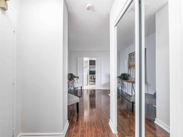 411 - 90 Ling Rd