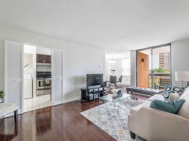411 - 90 Ling Rd