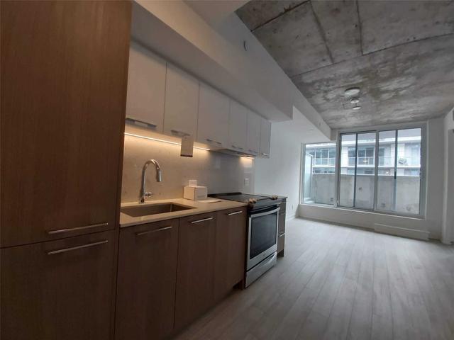 812 - 30 Baseball Pl