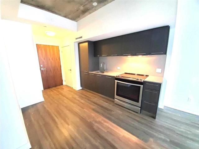 621 - 15 Baseball Pl