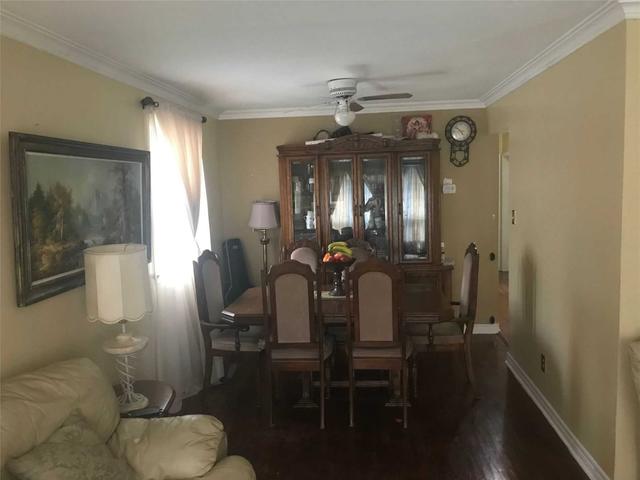 77 Mountland Dr