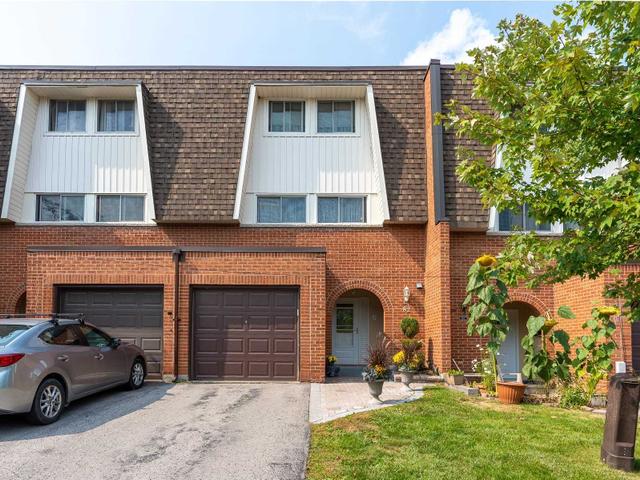 82 Deacon Lane